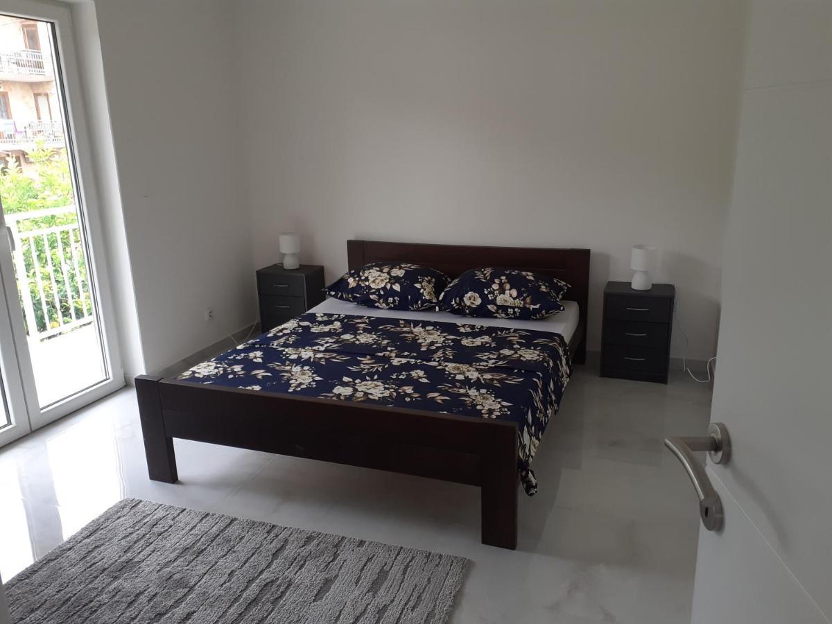Apartmani Miletic Jelsa  Bagian luar foto