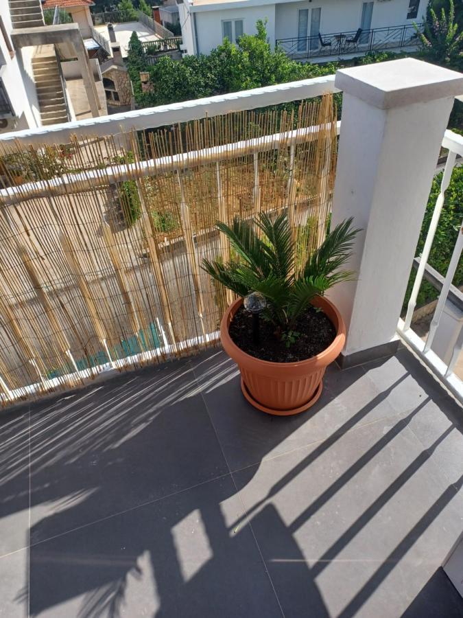 Apartmani Miletic Jelsa  Bagian luar foto