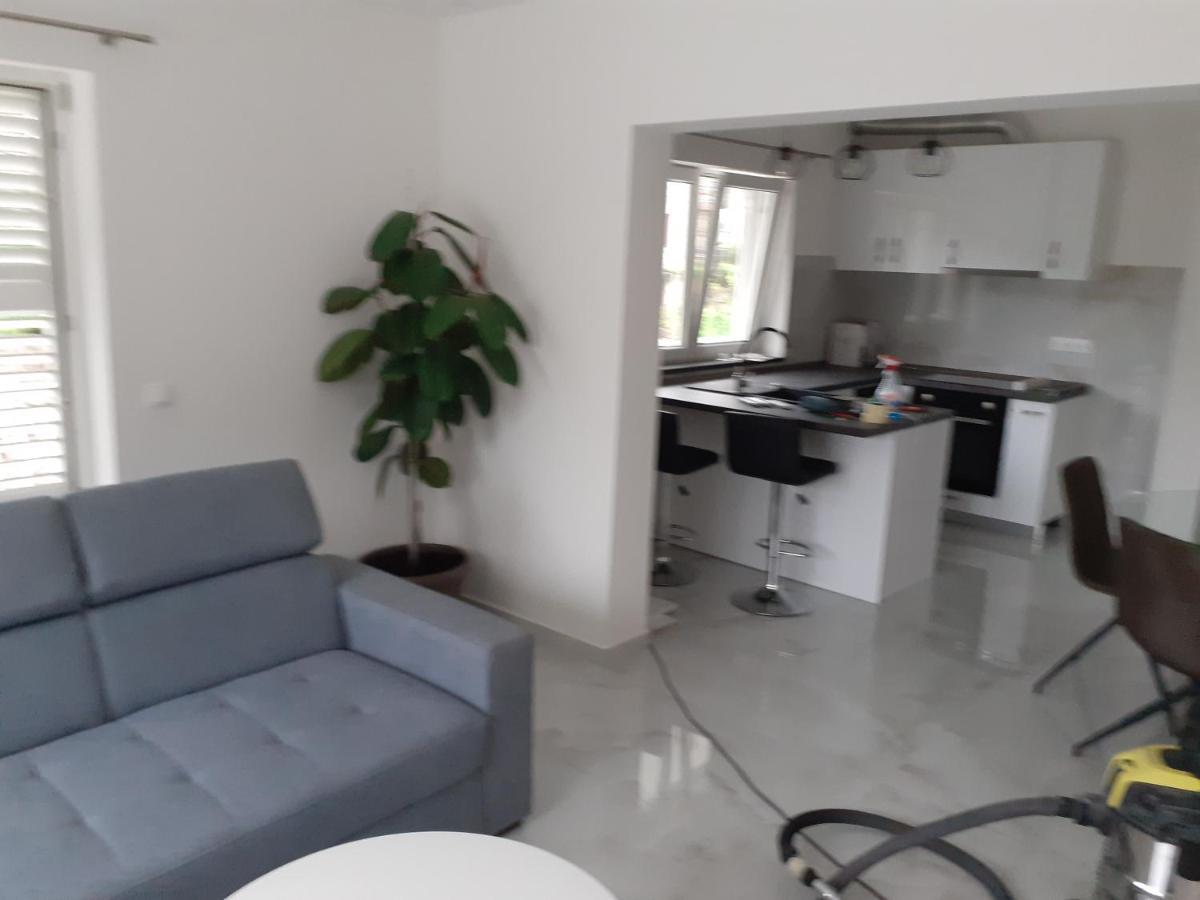 Apartmani Miletic Jelsa  Bagian luar foto