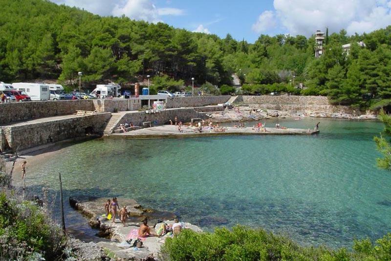 Apartmani Miletic Jelsa  Bagian luar foto